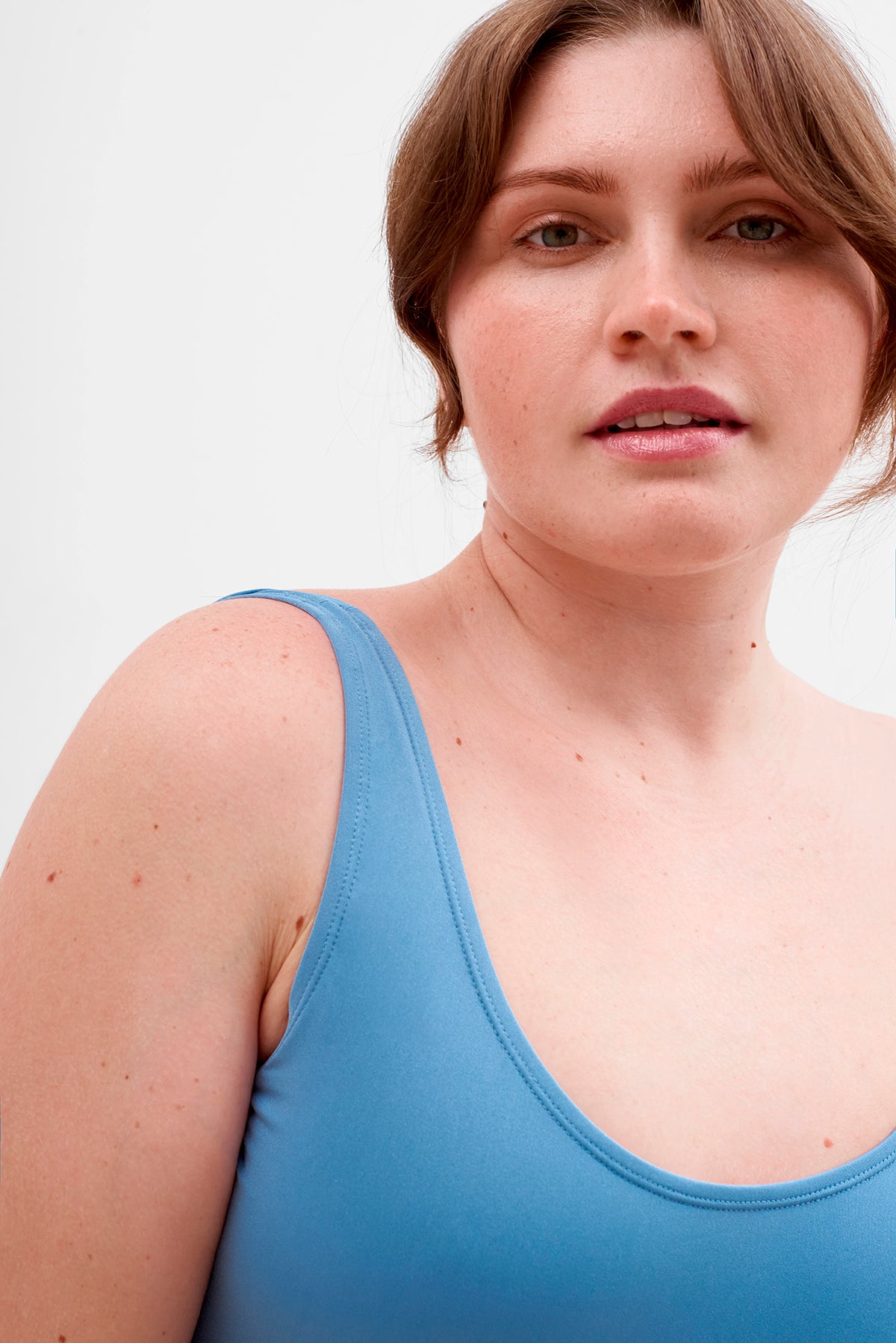 WIDE STRAPS ONE-PIECE SWIMSUIT