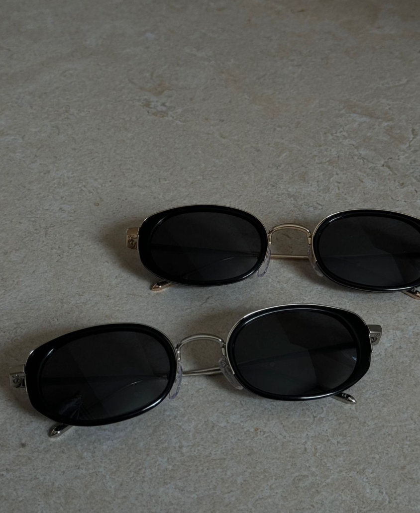 SUNGLASSES WITH METAL FRAMES