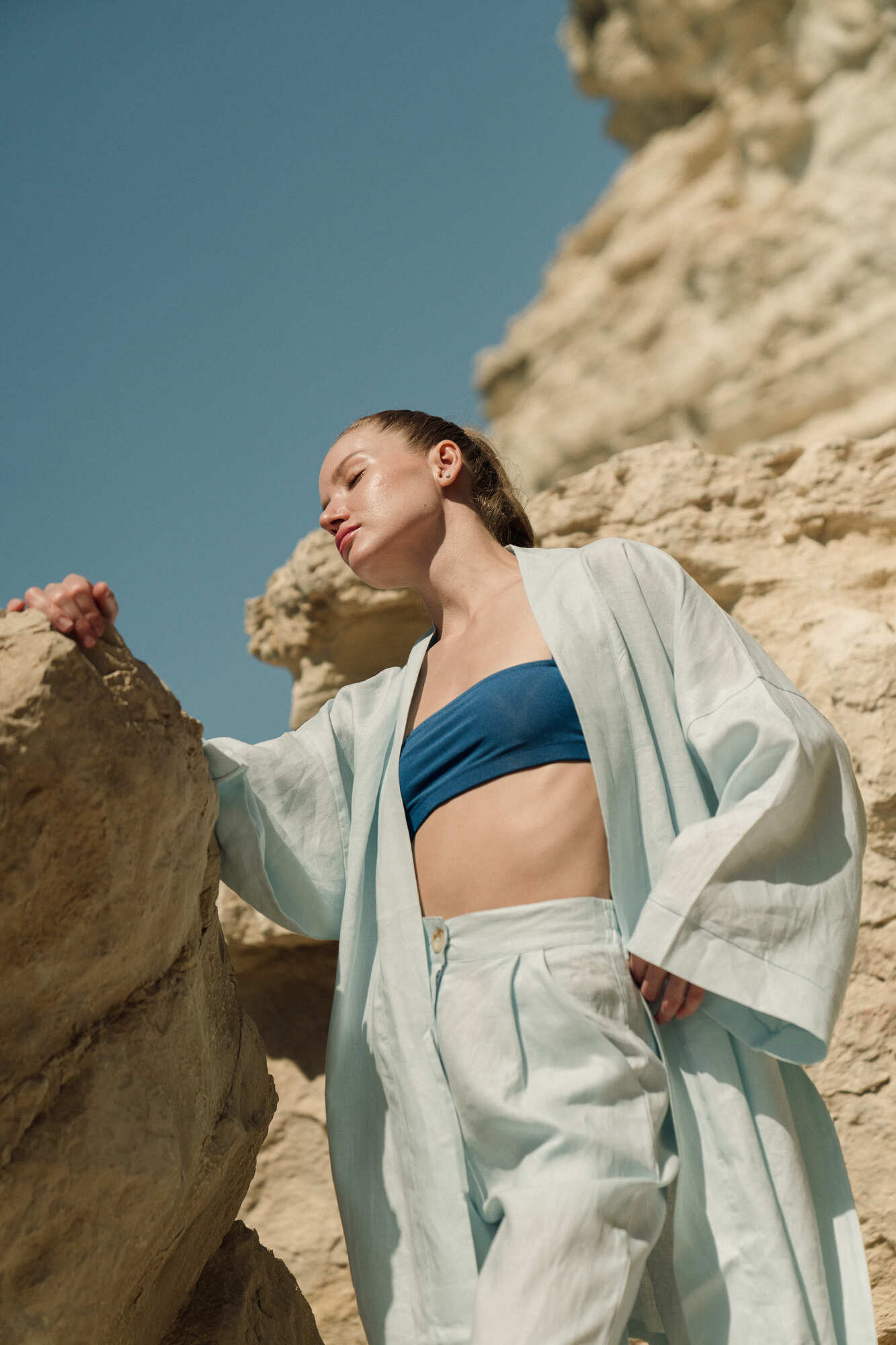 CLASSIC LINEN TROUSERS