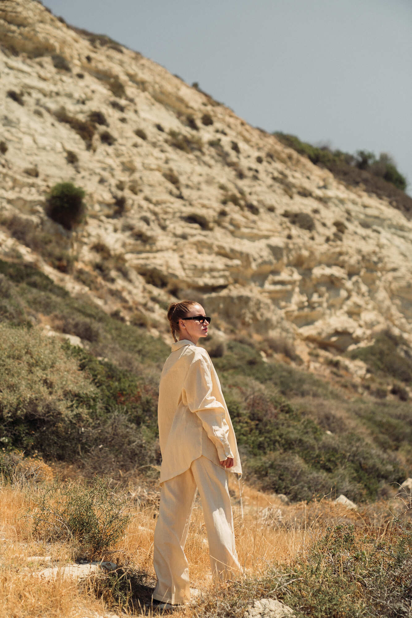 CLASSIC LINEN TROUSERS