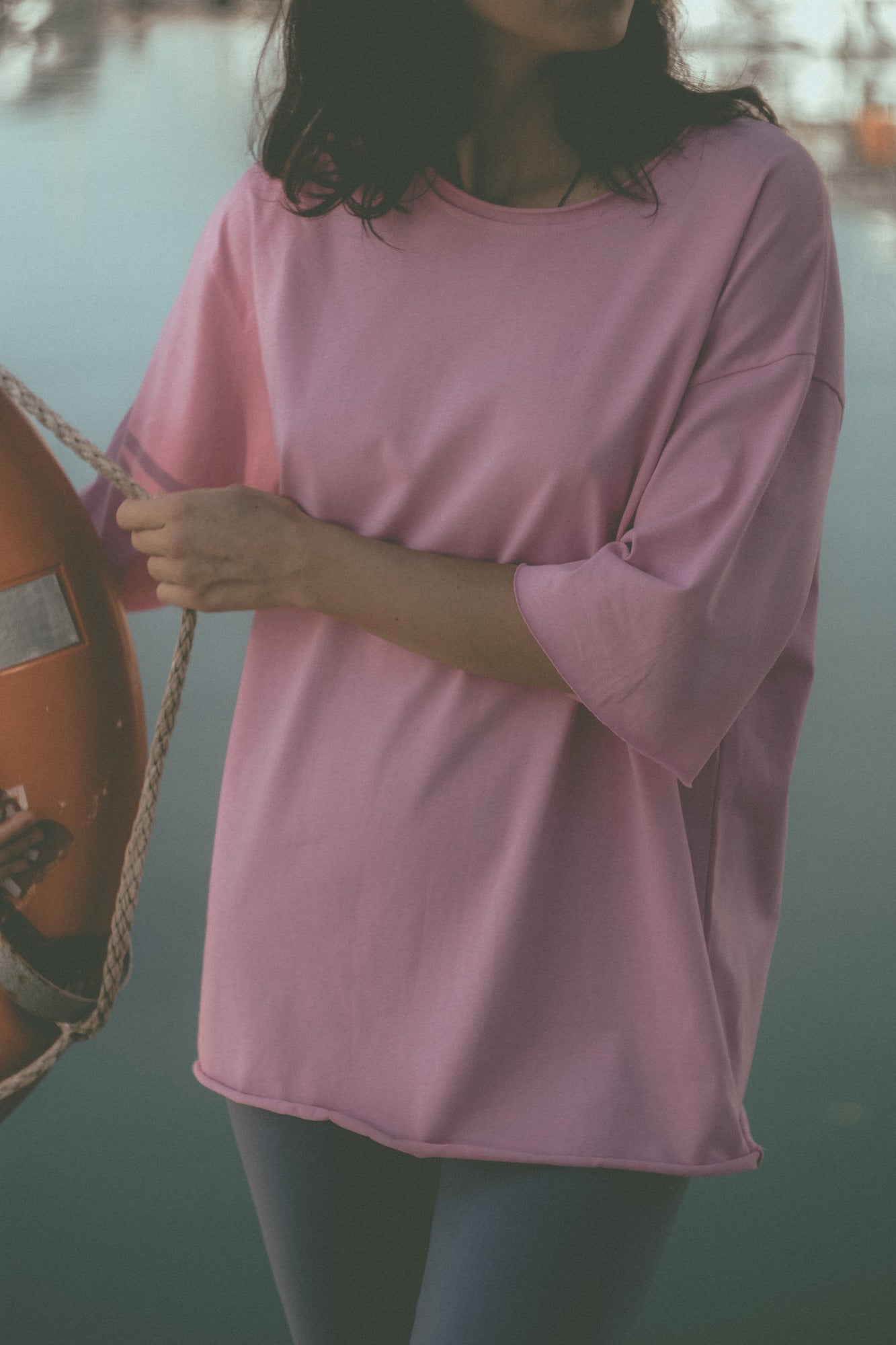 LOOSE T-SHIRT WITH RAW EDGE