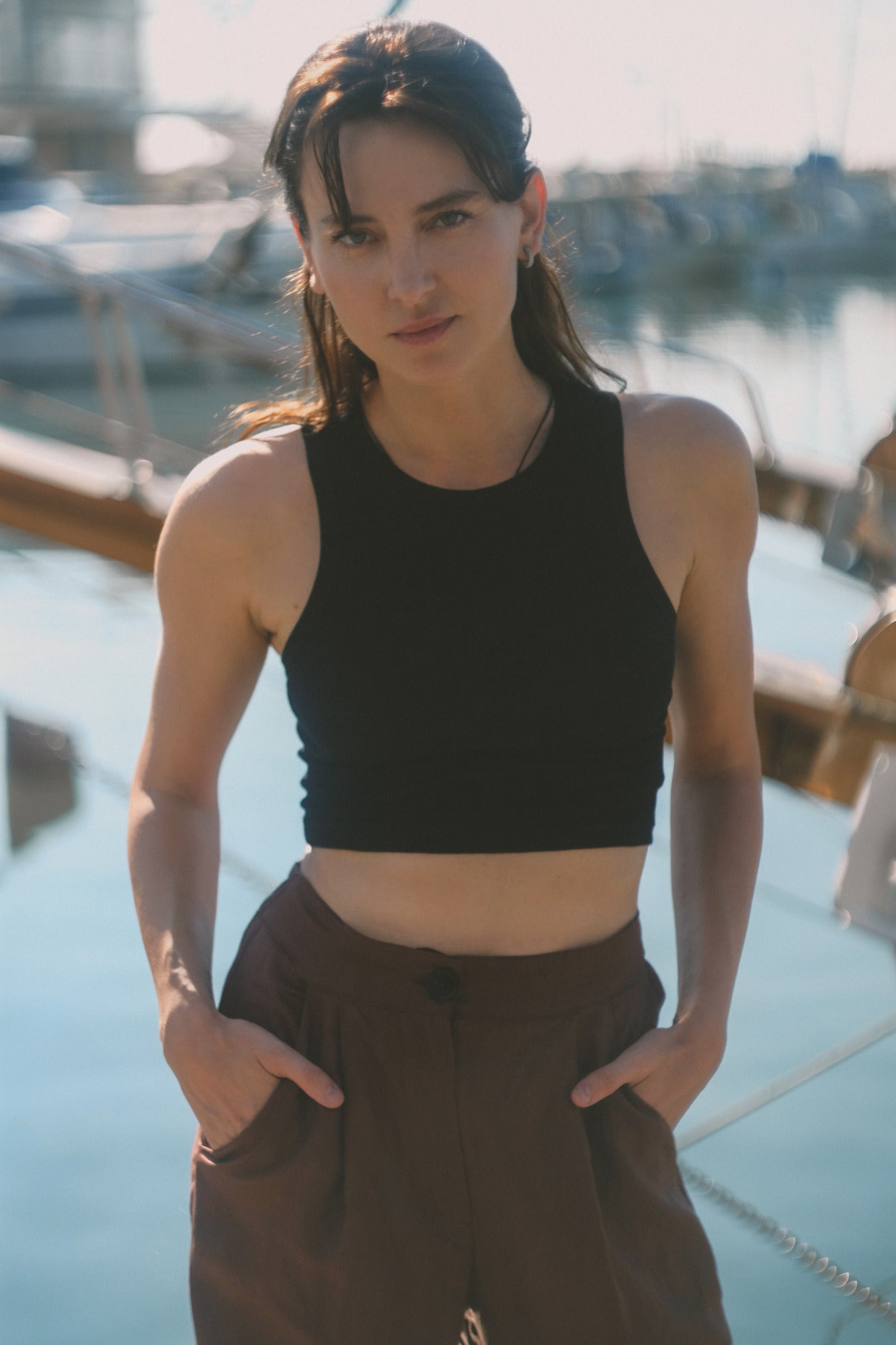 RIBBED CROPPED T-SHIRT