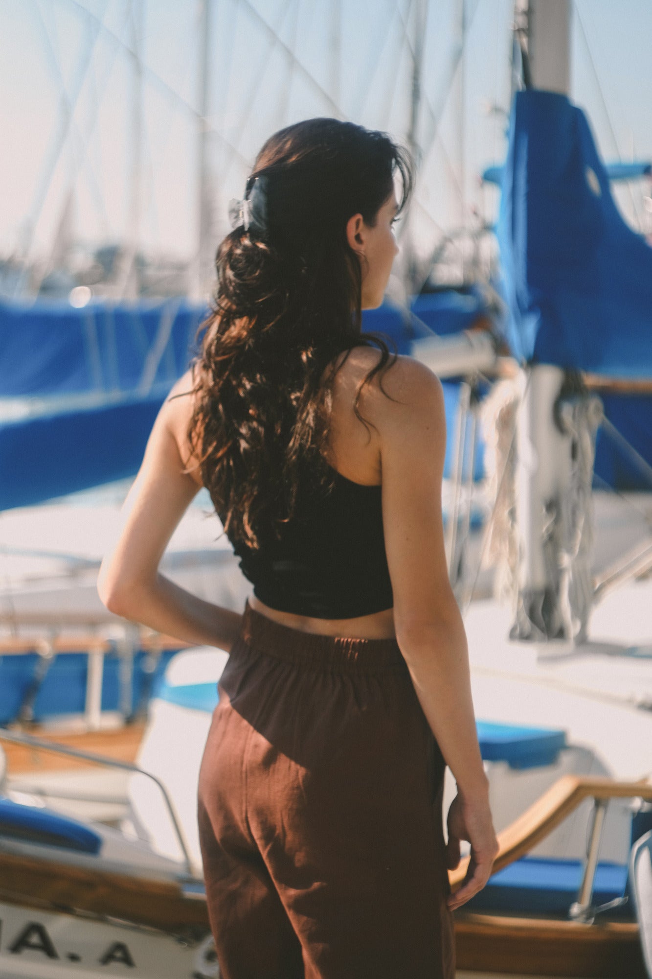 RIBBED CROPPED T-SHIRT