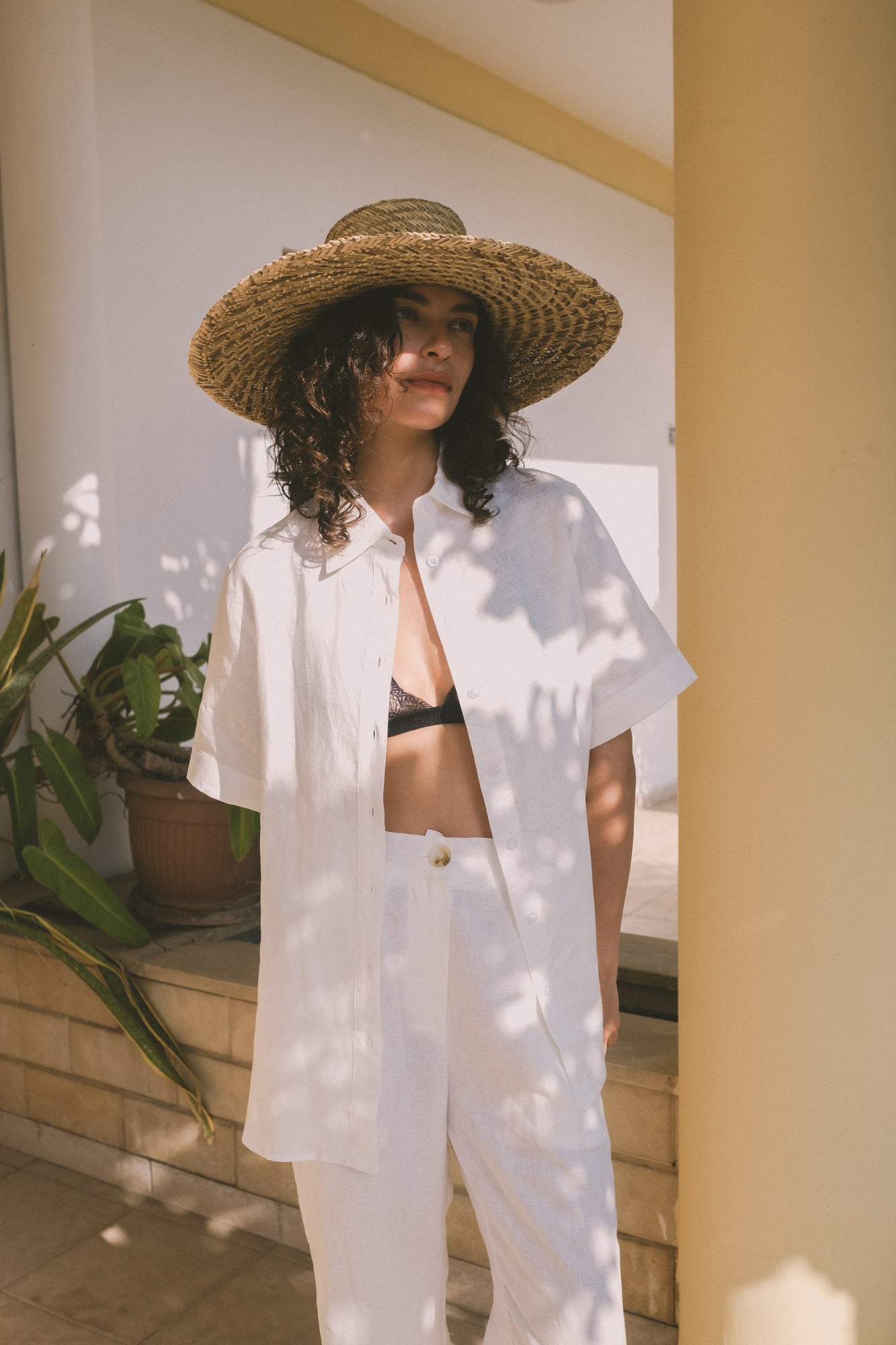 LINEN SHORT SLEEVE SHIRT