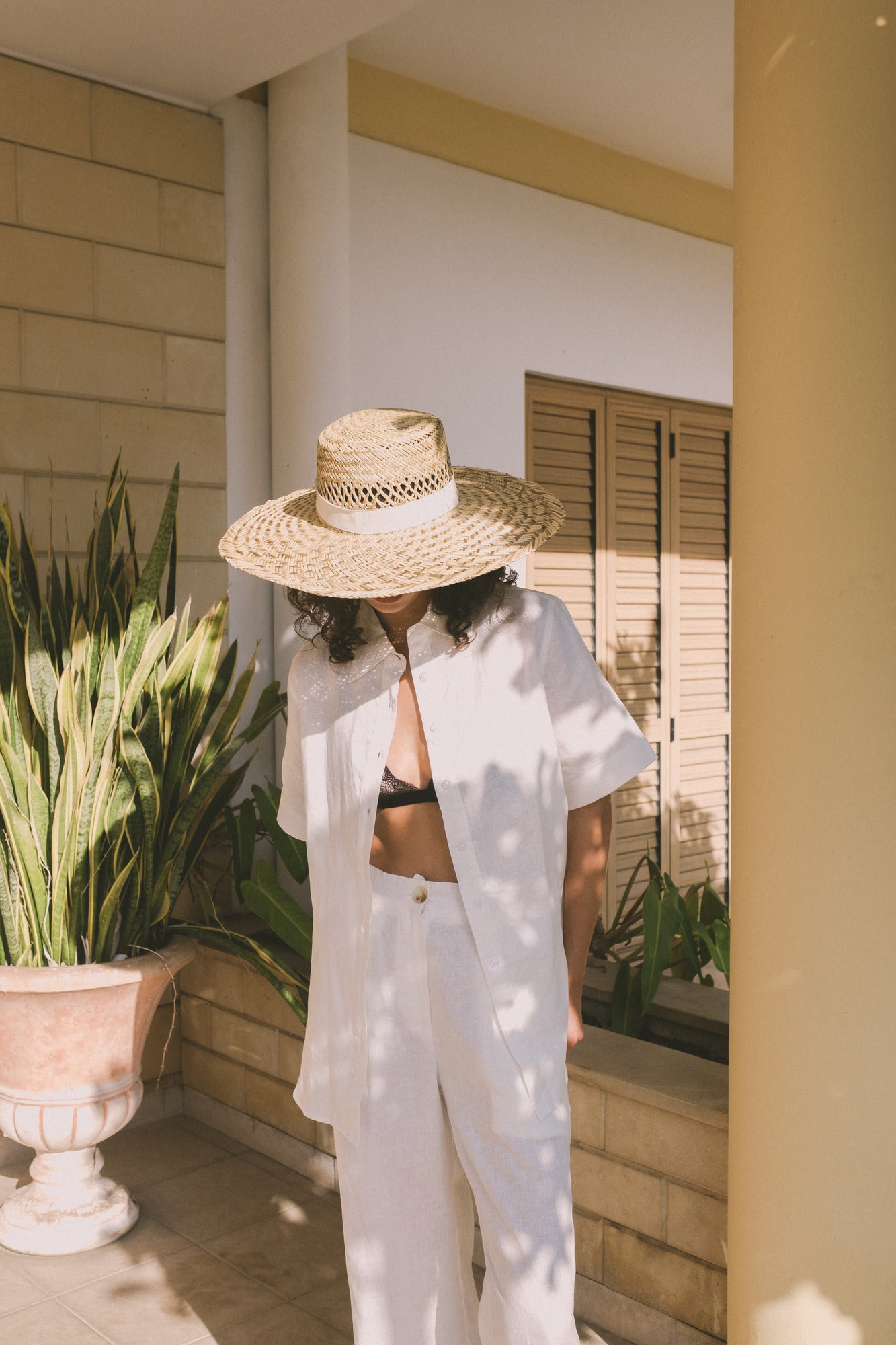 LINEN SHORT SLEEVE SHIRT
