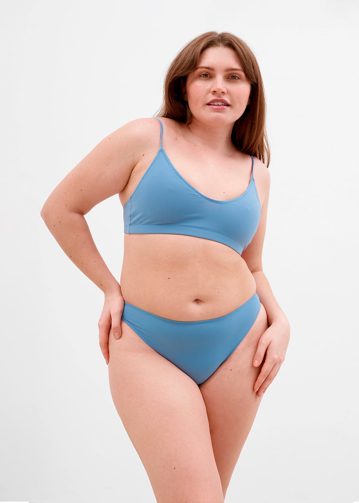 BODY TOP WITH THIN STRAPS