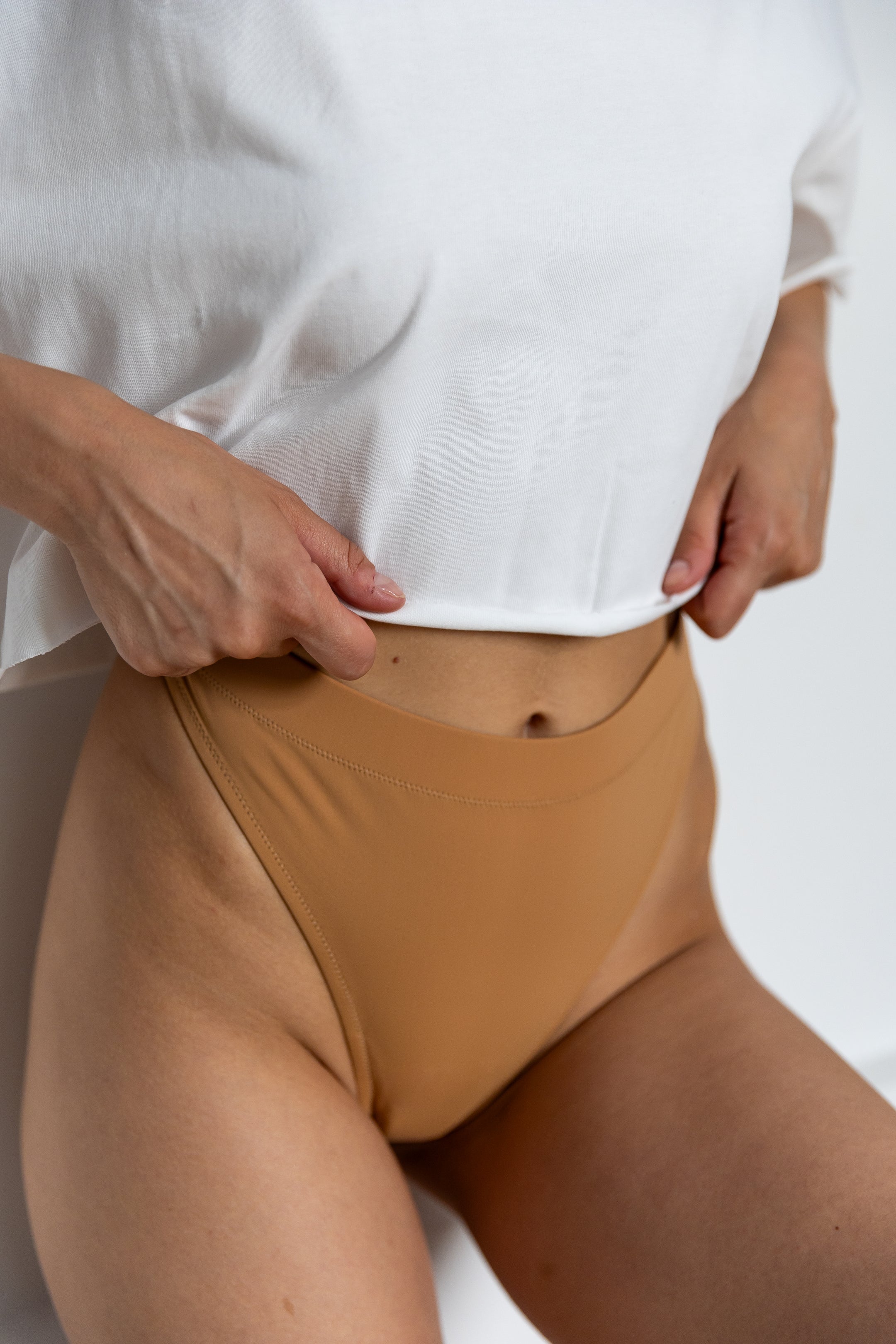 LOOSE CROPPED T-SHIRT