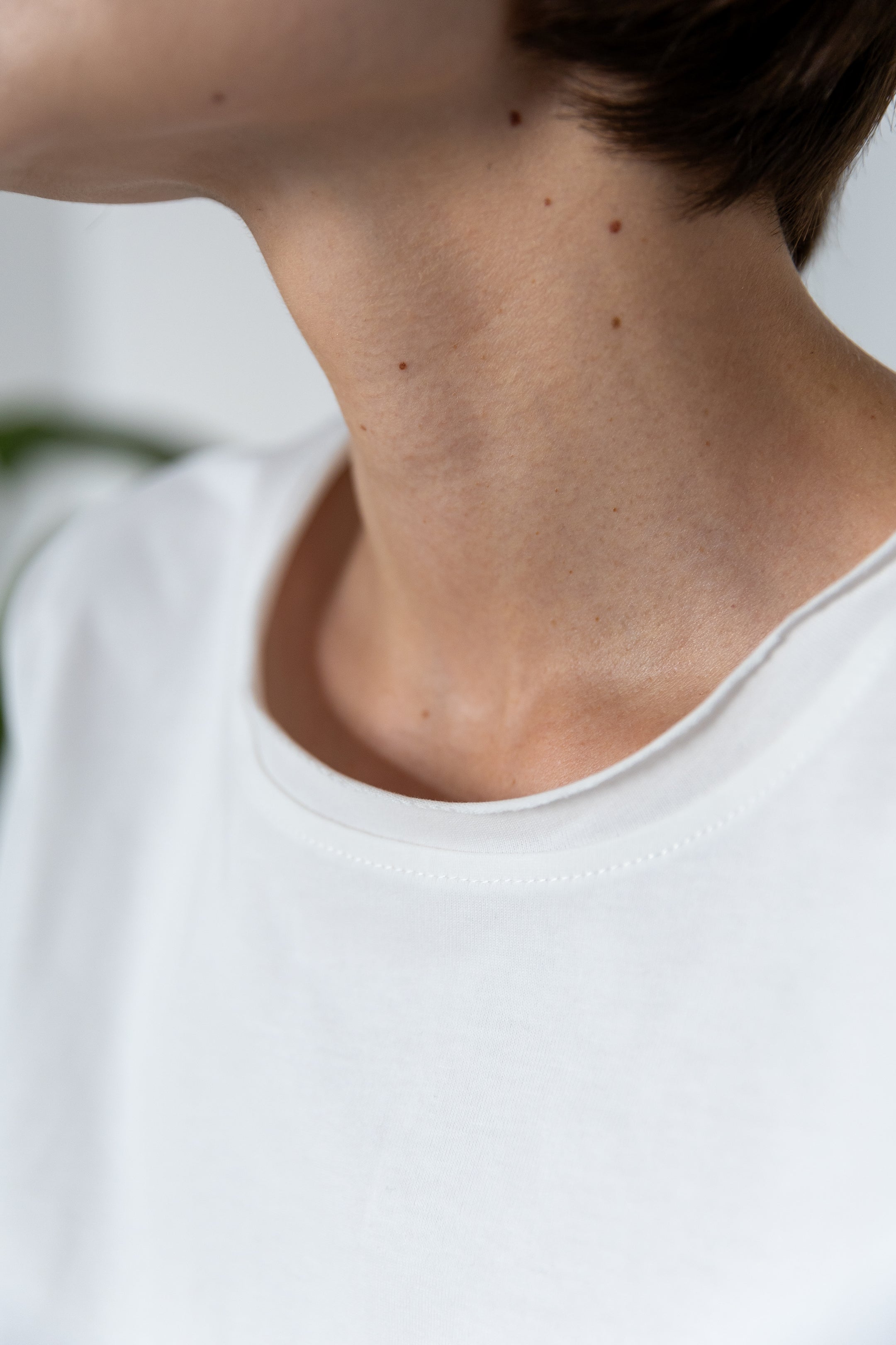 LOOSE CROPPED T-SHIRT