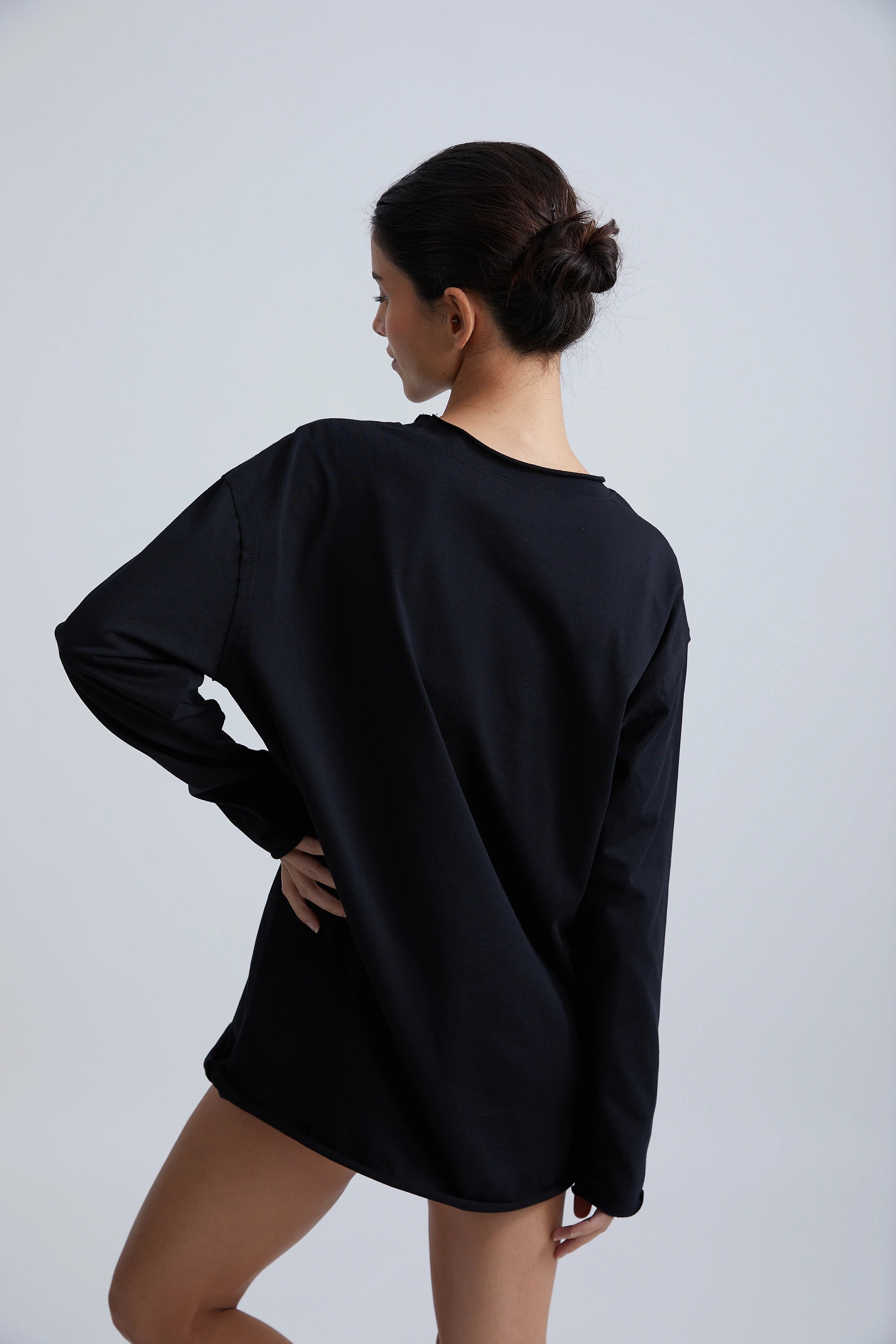 LONG SLEEVE WITH RAW EDGE